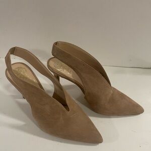 Vince Camuto Women's Beige Heels, 6.5@